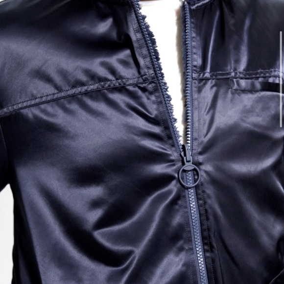 Theory Reversible Warm Jacket fuzzy/satin Blue - Picture 8 of 9